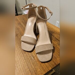 Kelly & Katie Caital Sandal